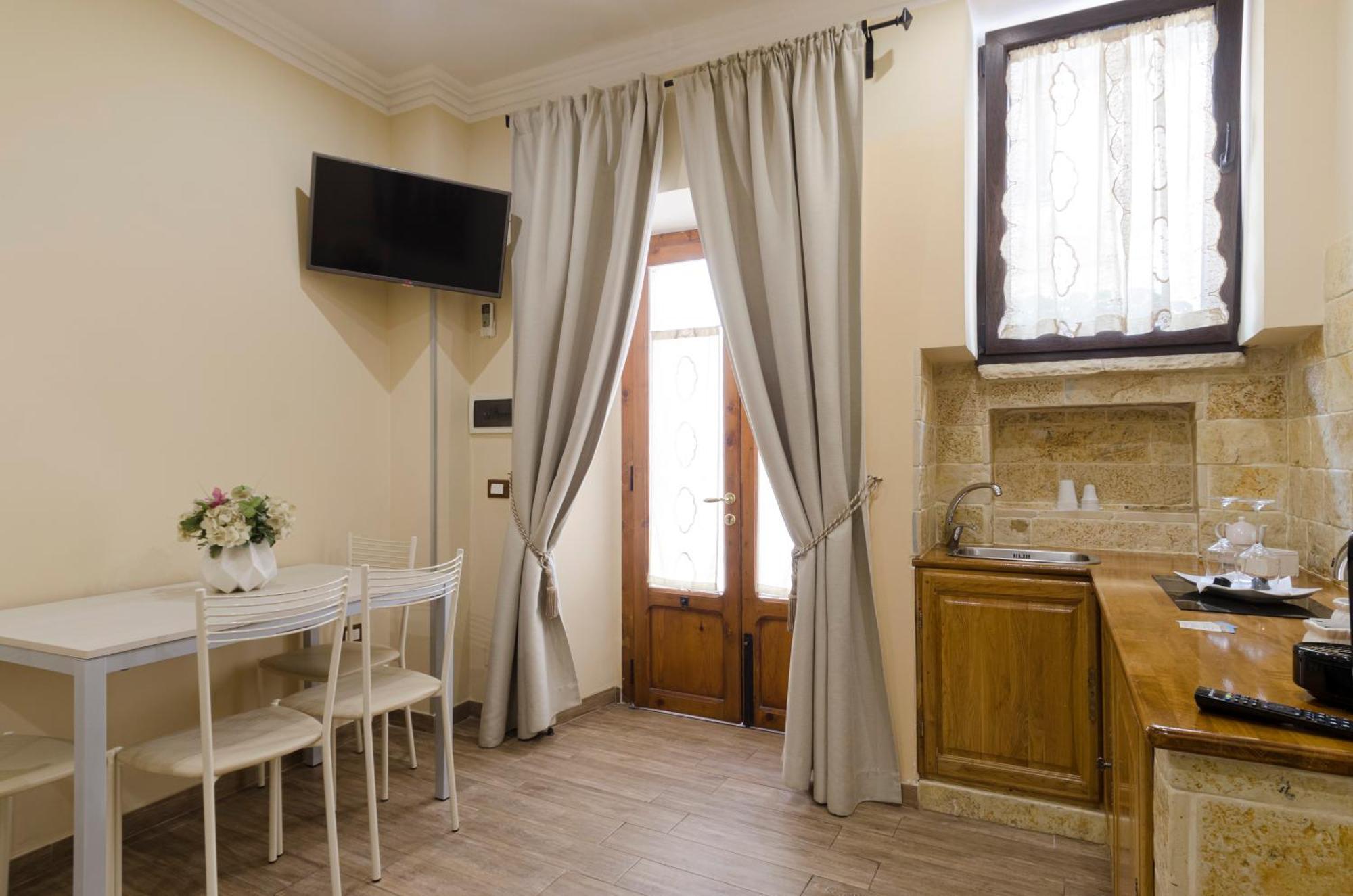 Dependance Ludovica Bed & Breakfast แตร์โมลิ ภายนอก รูปภาพ