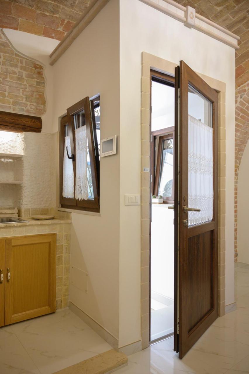 Dependance Ludovica Bed & Breakfast แตร์โมลิ ภายนอก รูปภาพ